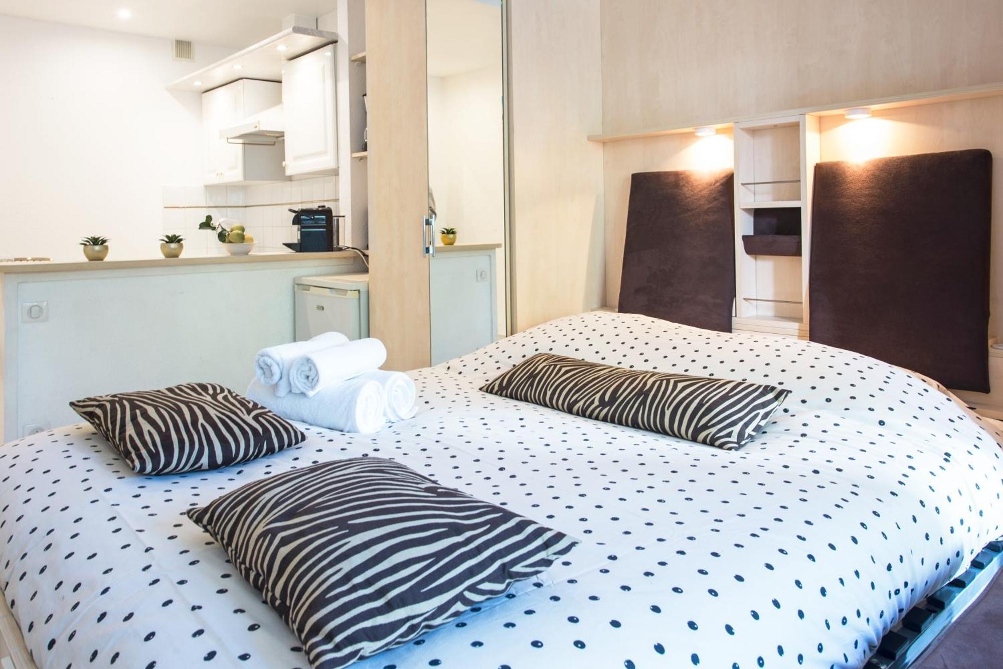 Cosy Studio - Residence Front De Mer - Menton Exterior photo